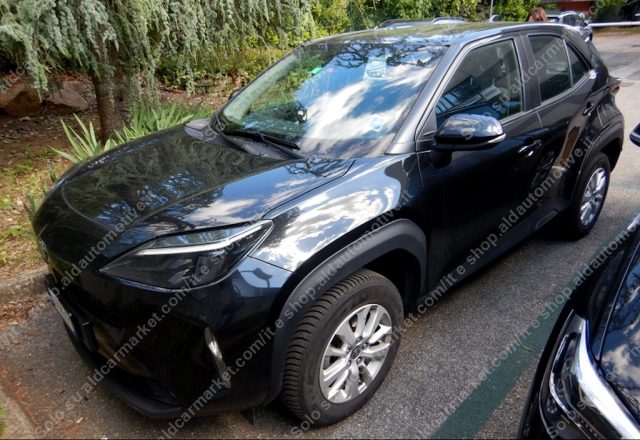 Toyota Yaris Cross 1.5h Business fwd 116cv FullLed PDC Cam UNIPRO IVA usato a ROMA