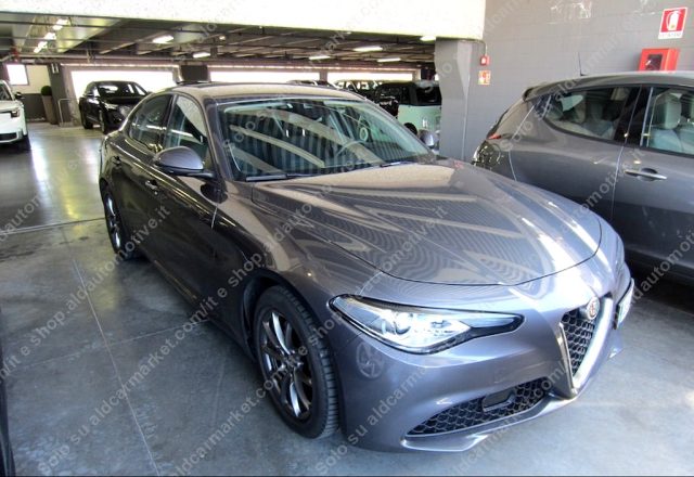 Alfa Romeo Giulia 2.2 AT8 ? 190Cv Navi PREZZO REALE UNIPRO IVA DEDU usato a ROMA