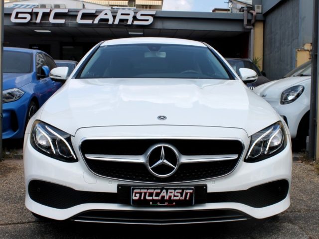 Mercedes-Benz E 220 d Coupe 4matic Aut TUTTI TAGLIANDI UFFICIALI MERCE - foto 2 di 4