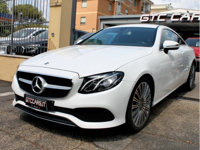 Mercedes-Benz E 220 d Coupe 4matic Aut TUTTI TAGLIANDI UFFICIALI MERCE - foto 3 di 4