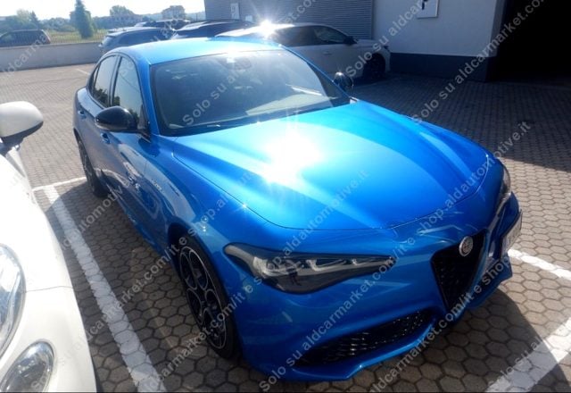 Alfa Romeo Giulia Veloce Q4 210cv ?F1 Pelle Cam UNIPRO IVA DEDUC. - foto 3 di 4