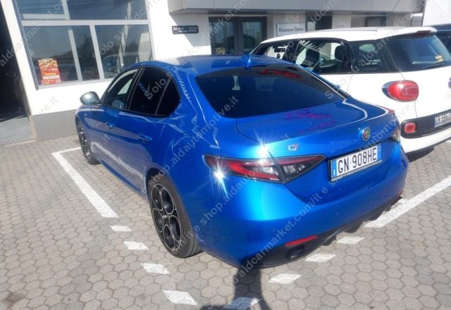 Alfa Romeo Giulia Veloce Q4 210cv ?F1 Pelle Cam UNIPRO IVA DEDUC. - foto 4 di 4