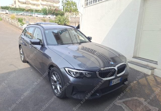 BMW 318 d Touring Sport Aut Nav Cam UNIPRO IVA DEDUCIBILE, del 2022, 25.000 km, in vendita a Roma (RM)