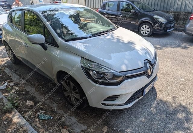 Renault Clio 0.9tce GPL DELLA CASA 90cv Apple/Android UNIPRO - foto 3 di 4