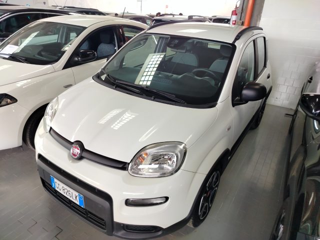 Fiat Panda 1.0 Hybrid City Cross MY22 - foto 4 di 4
