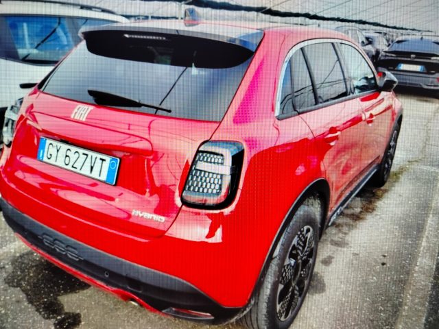 Fiat 600 Hybrid 136 CV DCT MHEV La Prima - foto 4 di 4