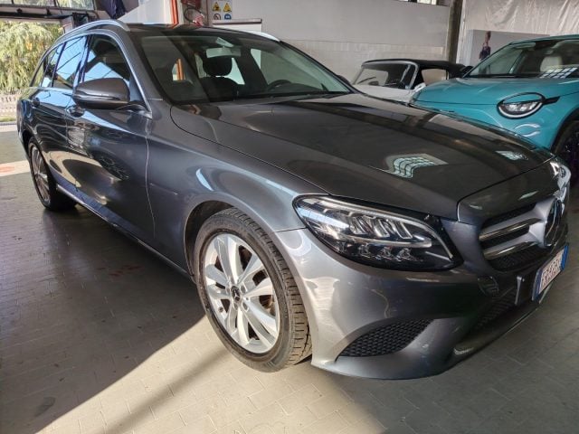 Mercedes-Benz C 220 d S.W. Auto Premium - foto 4 di 4