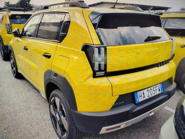 Fiat Grande Panda 44kWh La Prima km 900 - foto 4 di 4