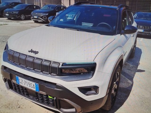 Jeep Avenger 1.2 Turbo 145 CV MHEV 4xe Overland - foto 2 di 4