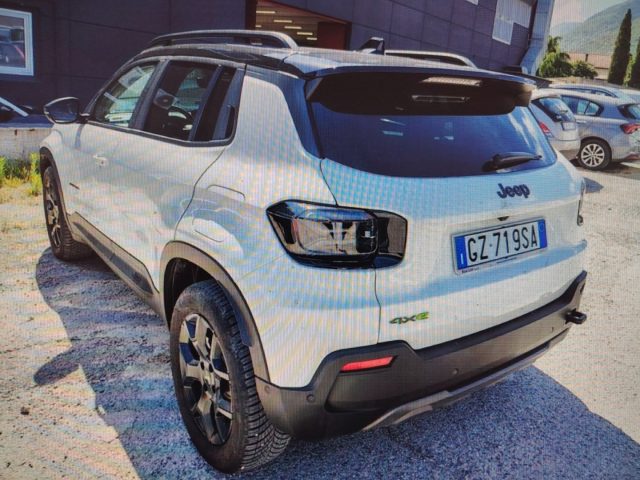 Jeep Avenger 1.2 Turbo 145 CV MHEV 4xe Overland - foto 3 di 4