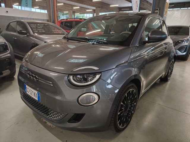 Fiat 500e Berlina 42 kWh La Prima - foto 2 di 4