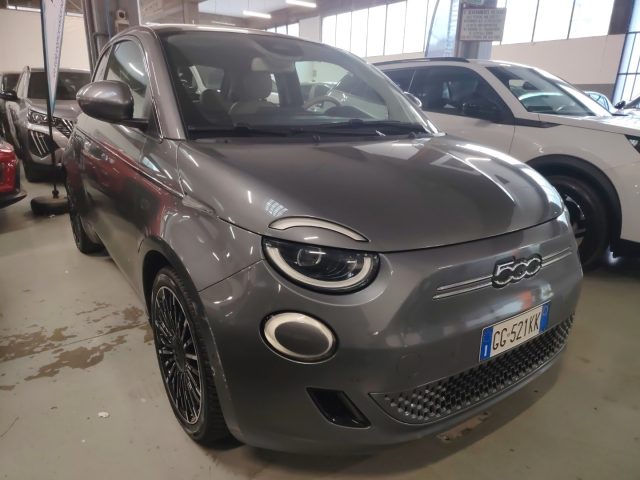 Fiat 500e Berlina 42 kWh La Prima - foto 3 di 4