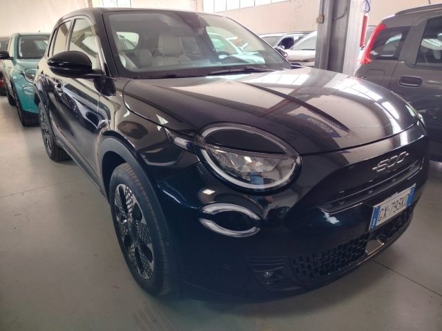 Fiat 600 Hybrid 100 CV DCT MHEV La Prima, del 2025, 23.000 km, in vendita a Cesena (FC)