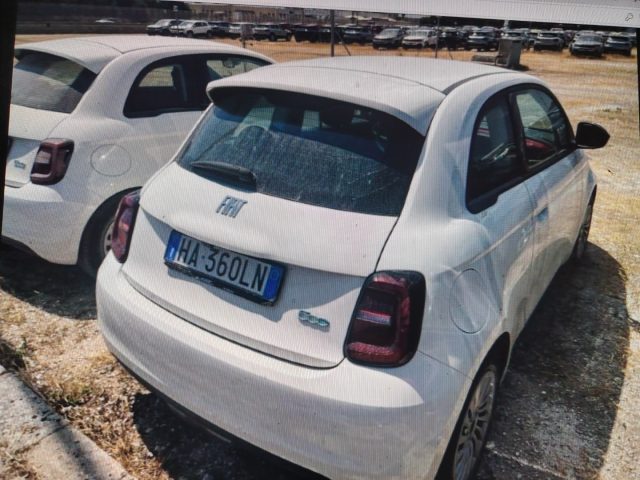 Fiat 500e Berlina 42 kWh Red 320km - foto 4 di 4