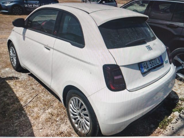 Fiat 500e Berlina 42 kWh Red 320km - foto 3 di 4