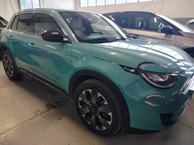 Fiat 600 Hybrid 100 CV DCT MHEV La Prima - foto 4 di 4