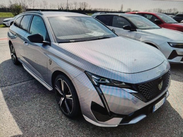 Peugeot 308 Hybrid 145 e-DCS6 SW GT, del 2025, 33.000 km, in vendita a Cesena (FC)
