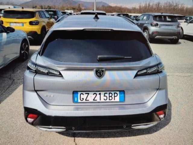 Peugeot 308 Hybrid 145 e-DCS6 SW GT - foto 3 di 4