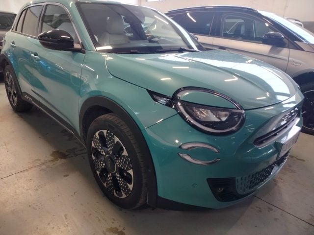 Fiat 600 Hybrid 100 CV DCT MHEV La Prima - foto 3 di 4