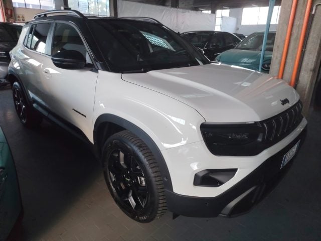 Jeep Avenger 1.2 Turbo 145 CV MHEV 4xe Overland - foto 2 di 4