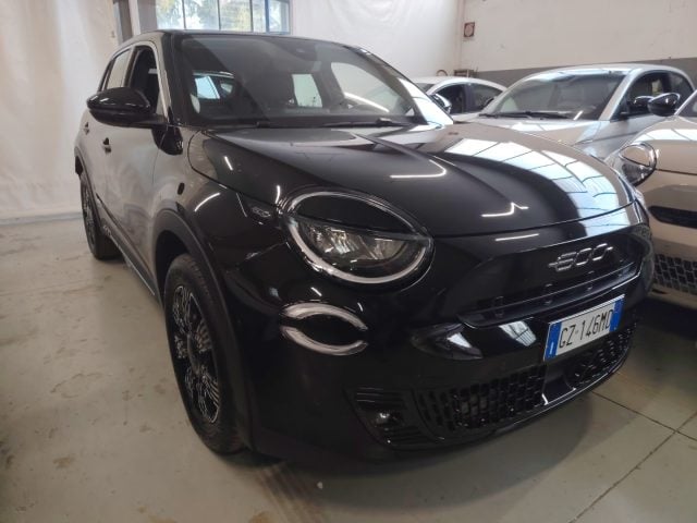 Fiat 600 Hybrid 145 CV DCT MHEV FULL PACK, del 2025, 22.000 km, in vendita a Cesena (FC)