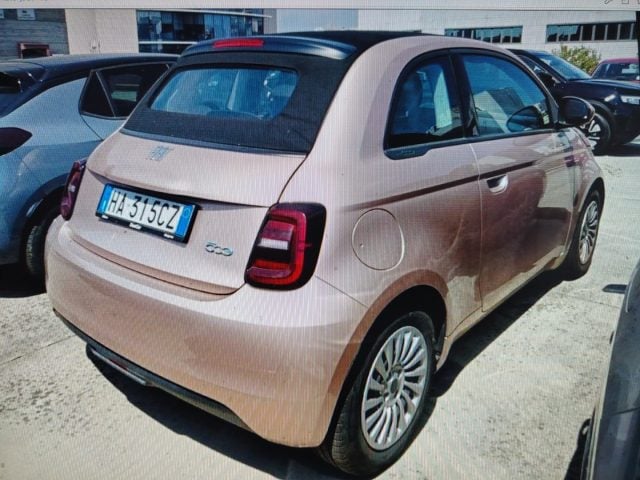 Fiat 500e Cabrio 42 kWh ROSE GOLD - foto 4 di 4