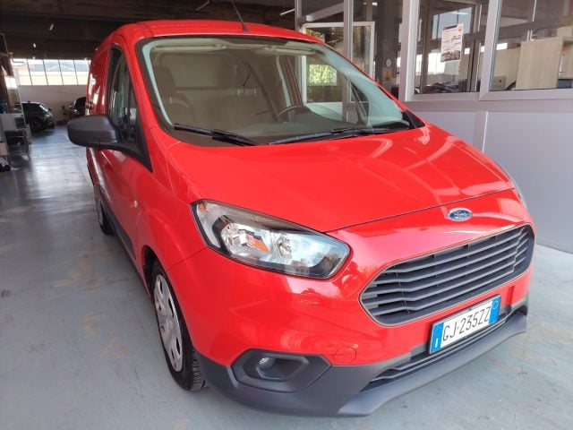 Ford Transit Courier 1.5 TDCi 75CV Van Trend - foto 3 di 4