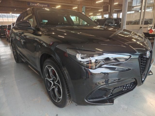 Alfa Romeo Stelvio 2.2 Turbodiesel 210 CV AT8 Q4 Veloce, del 2025, 32.000 km, in vendita a Cesena (FC)