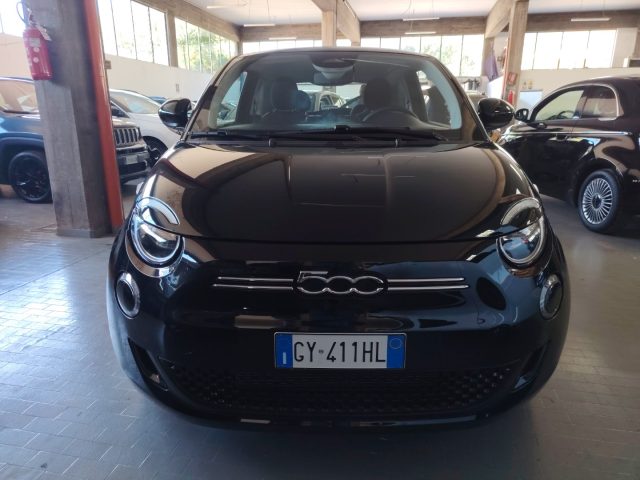 Fiat 500e Berlina 42 kWh Red - foto 2 di 4