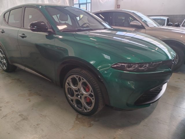 Alfa Romeo Tonale 1.3 280 CV PHEV AT6 Q4 Veloce - foto 4 di 4