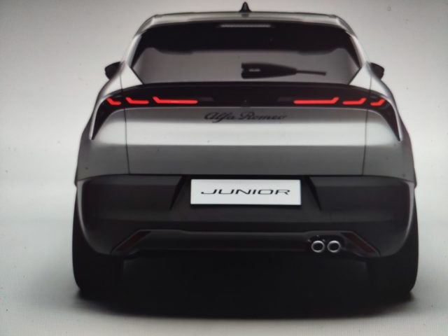Alfa Romeo Junior 1.2 145 CV Hybrid eDCT6 Sprint KM0 - foto 4 di 4