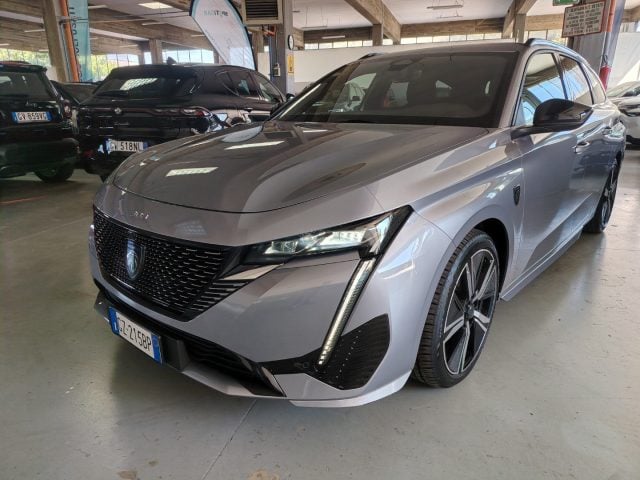 Peugeot 308 Hybrid 145 e-DCS6 SW GT, del 2025, 33.000 km, in vendita a Cesena (FC)