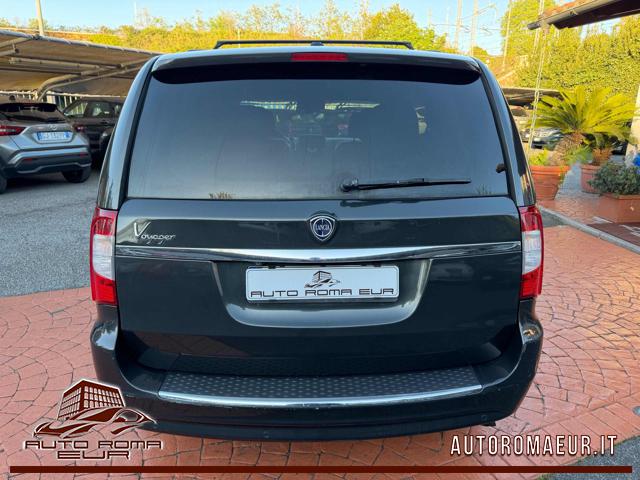 Lancia Voyager 2.8 Turbodiesel Platinum 163 CV MOTORE NUOVO! FULL - foto 4 di 4