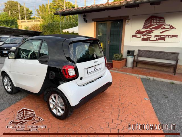 smart forTwo EQ PREZZO REALE! TAGLIANDI UFFICIALI! PERFETTA! - foto 3 di 4