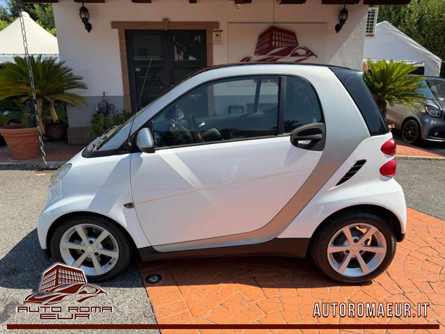 smart forTwo 1000 52 kW MHD coupé passion TAGLIANDATA! - foto 2 di 18