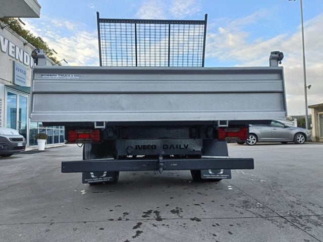 Iveco Daily DAILY 35C12 RIBALTABILE CASSETTA PORTA ATTREZZI, del 2020, 108.000 km, in vendita a Quinzano D Oglio (BS)