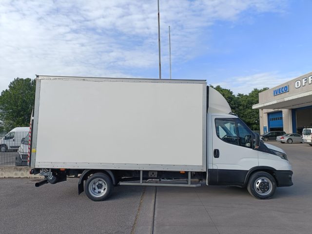 Iveco Daily IVECO DAILY 35C16 FURGONE BOX SPONDA 3.0 EURO 6 - foto 2 di 4