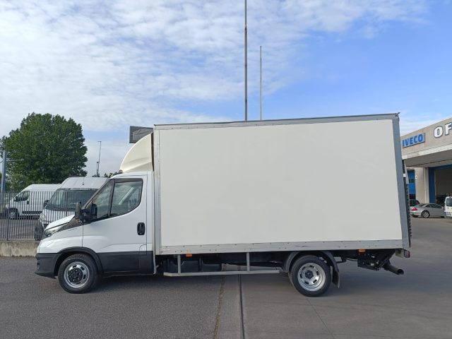 Iveco Daily IVECO DAILY 35C16 FURGONE BOX SPONDA 3.0 EURO 6 - foto 3 di 4