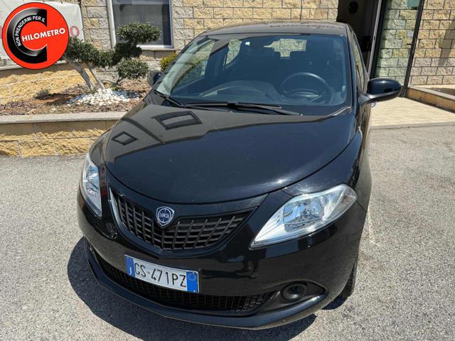 Lancia Ypsilon 1.0 FireFly 5 porte S&S Hybrid Oro usato a CIVITAVECCHIA
