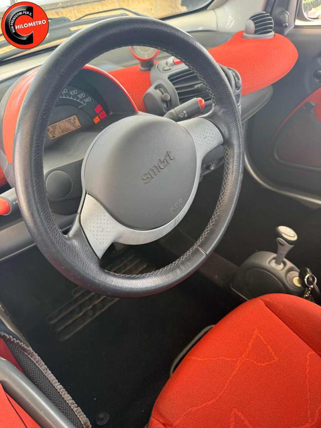 smart forTwo 700 smart city-coupé passion - foto 2 di 2