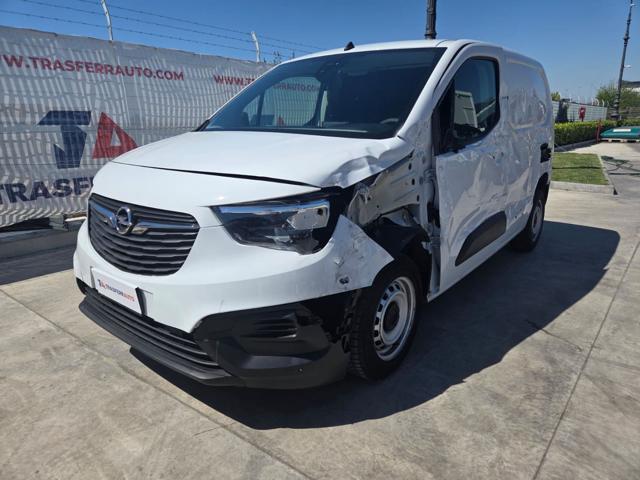 Opel Combo Cargo 1.5 Diesel 100CV S&S PC 650kg Edition usato a TORRE DEL GRECO