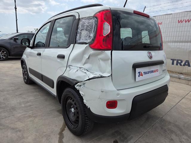 Fiat Panda 1.0 FireFly S&S Hybrid City Life - foto 3 di 4