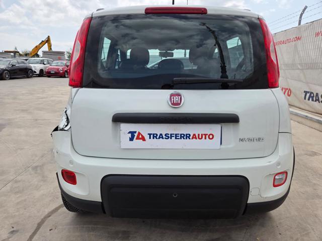 Fiat Panda 1.0 FireFly S&S Hybrid City Life - foto 4 di 4