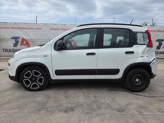 Fiat Panda 1.0 FireFly S&S Hybrid City Life - foto 2 di 4