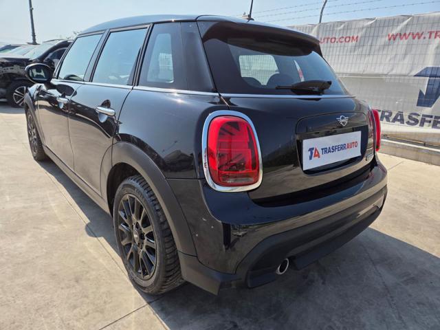 MINI Cooper 1.5 Cooper Classic 5 porte - foto 3 di 4