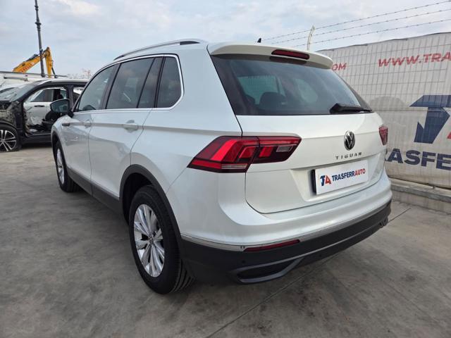 Volkswagen Tiguan 2.0 TDI 150 CV SCR DSG Life - foto 3 di 4