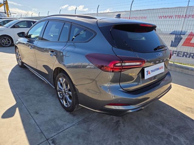 Ford Focus 1.5 EcoBlue 115 CV automatico SW ST-Line - foto 3 di 4