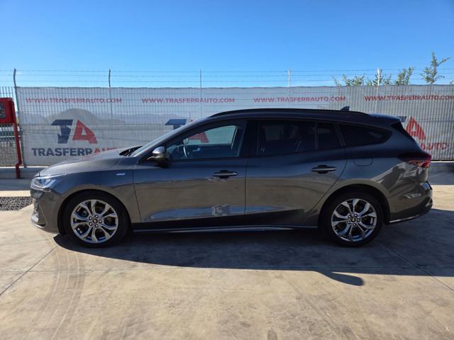Ford Focus 1.5 EcoBlue 115 CV automatico SW ST-Line - foto 2 di 4