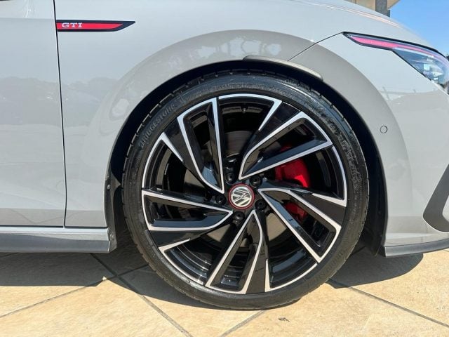 Volkswagen Golf GTI PERFORMANCE 2.0 245CV PANORAMA 19" IQ.LIGHT usato a ROMA