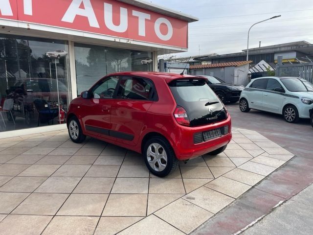 Renault Twingo LIMITED AUTOMATICA 1.0 69CV NEOPATENTATI - foto 3 di 12